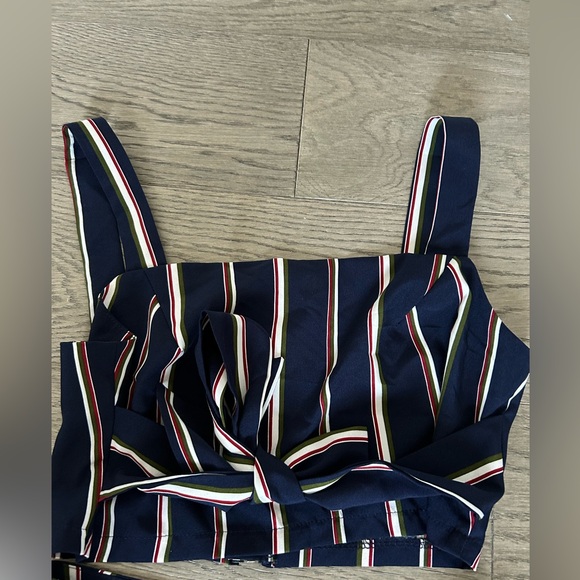 Matching set - Picture 2 of 3